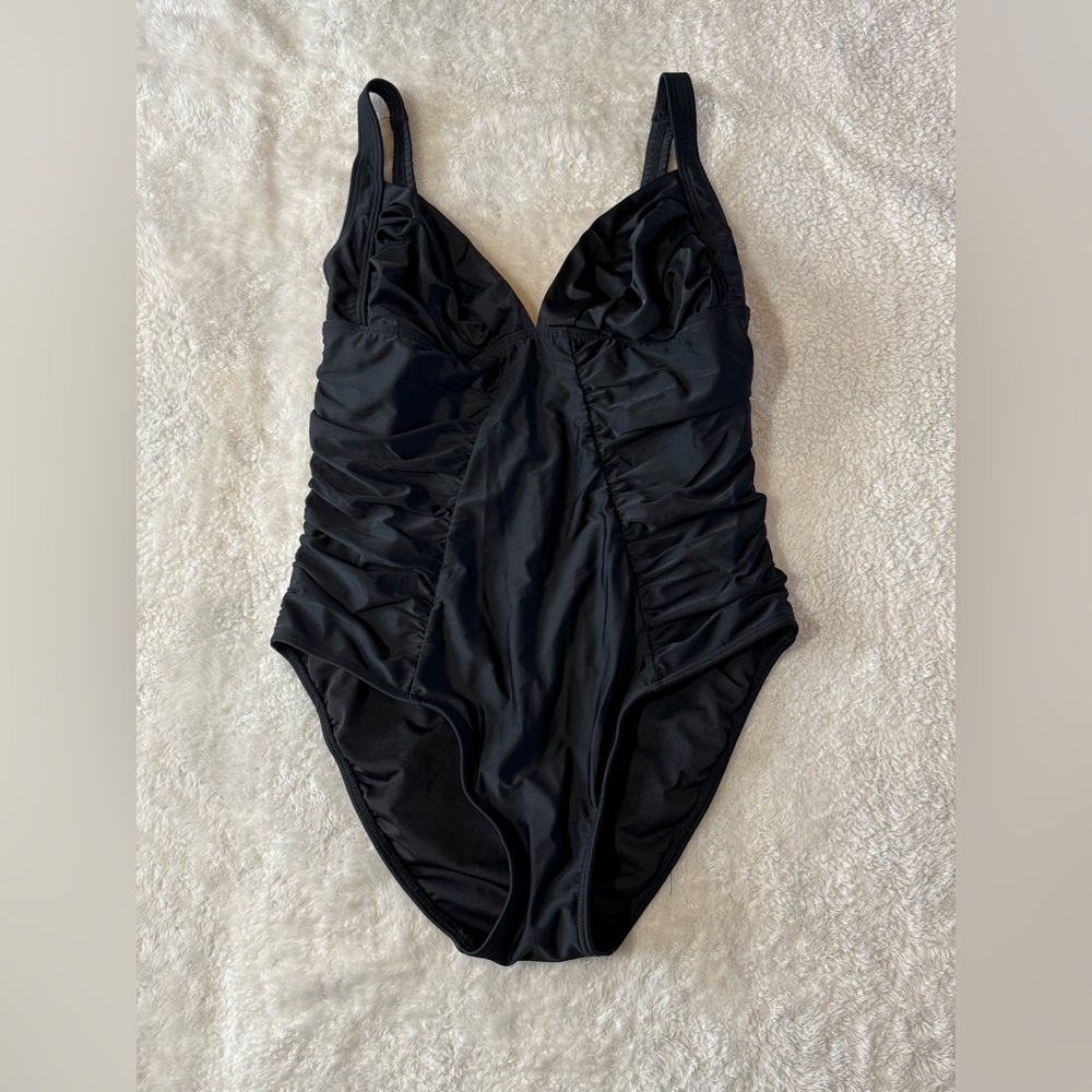 Venus Women's Size 12 Black Ruched One-Piece Swimsuit
